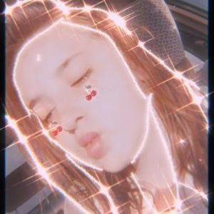 Meet your Posher, Kamea